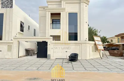 Villa - 5 Bedrooms - 7 Bathrooms for sale in Al Mowaihat 2 - Al Mowaihat - Ajman