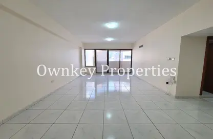 Apartment - 3 Bedrooms - 2 Bathrooms for rent in Silver Sands 1 - Mankhool - Bur Dubai - Dubai