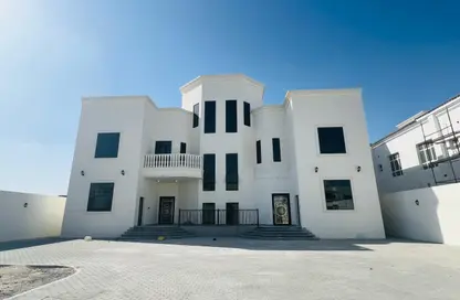 Apartment - 3 Bedrooms - 3 Bathrooms for rent in Madinat Al Riyad - Abu Dhabi