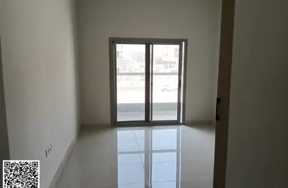 شقة - غرفة نوم - 2 حمامات للايجار في الجرف الصناعية 3 - الجرف الصناعية - عجمان