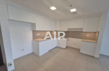 Apartment - 2 Bedrooms - 2 Bathrooms for sale in Zahra Breeze Apartments 4A - Zahra Breeze Apartments - Town Square - Dubai