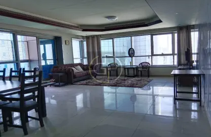 صورة لـ غرفة المعيشة / غرفة الطعام شقة - غرفة نوم - 2 حمامات للبيع في برج الكورنيش - طريق كورنيش عجمان - عجمان ، صورة رقم 1