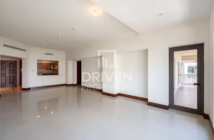 Apartment - 3 Bedrooms - 4 Bathrooms for rent in Golden Mile 2 - Golden Mile - Palm Jumeirah - Dubai