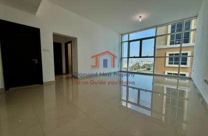 شقة - 2 غرف نوم - 3 حمامات للايجار في هضبة الزعفرانة - منطقة المرور - أبوظبي