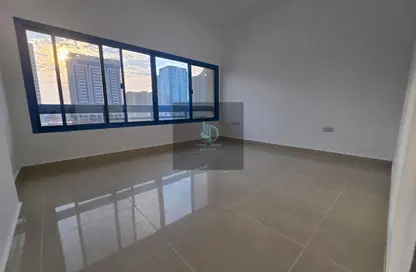 شقة - 2 غرف نوم - 2 حمامات للايجار في شارع الفلاح - وسط المدينة - أبوظبي شقة - 2 غرف نوم - 2 حمامات للايجار في شارع الفلاح - وسط المدينة - أبوظبي