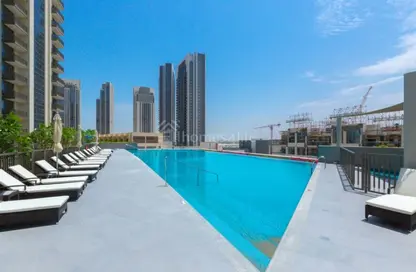شقة - 2 غرف نوم - 2 حمامات للايجار في B كريك سايد 18 - حدائق الإمارات 1 - ميناء خور دبي (ذا لاجونز) - دبي