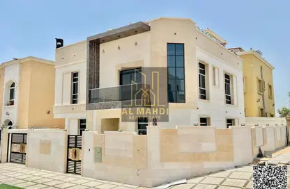 Villa - 5 Bedrooms - 7 Bathrooms for sale in Al Yasmeen 1 - Al Yasmeen - Ajman