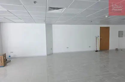 مكتب - استوديو - 1 حمام للايجار في برج الأعمال - الخليج التجاري - دبي