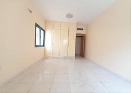 شقة - 3 غرف نوم - 3 حمامات للكراء في شارع عمار بن ياسر - القاسمية - الشارقة