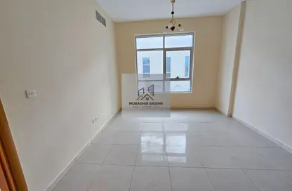 شقة - غرفة نوم - 1 حمام للايجار في شارع التعاون الجديد - التعاون - الشارقة