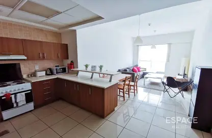 Apartment - 1 Bedroom - 2 Bathrooms for sale in Sulafa Tower - Dubai Marina - Dubai