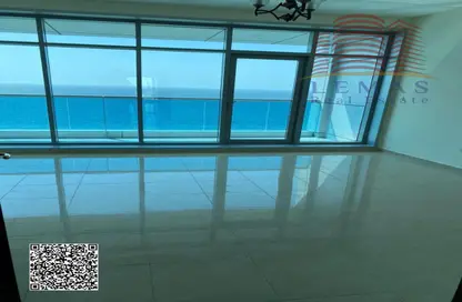 شقة - 2 غرف نوم - 2 حمامات للايجار في مساكن كورنيش عجمان - طريق كورنيش عجمان - عجمان