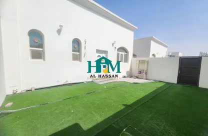 Villa - 3 Bedrooms - 3 Bathrooms for rent in Madinat Al Riyad - Abu Dhabi