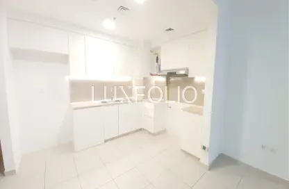 Apartment - 2 Bedrooms - 2 Bathrooms for sale in Zahra Apartments 1A - Zahra Apartments - Town Square - Dubai
