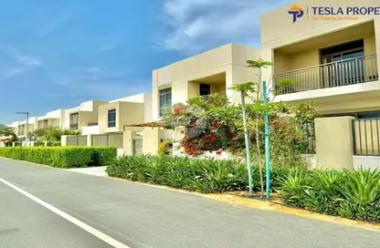 Townhouse - 3 Bedrooms - 4 Bathrooms for rent in Noor Townhouses - Town Square - Dubai