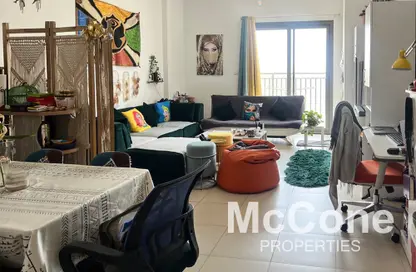 Apartment - 1 Bedroom - 1 Bathroom for sale in Hayat Boulevard-1A - Hayat Boulevard - Town Square - Dubai