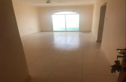 Apartment - 2 Bedrooms - 1 Bathroom for rent in Al Rumailah building - Al Rumailah 2 - Al Rumaila - Ajman