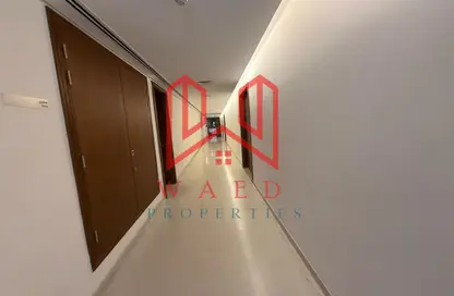 Office Space - Studio - 1 Bathroom for rent in Al Garhoud - Dubai