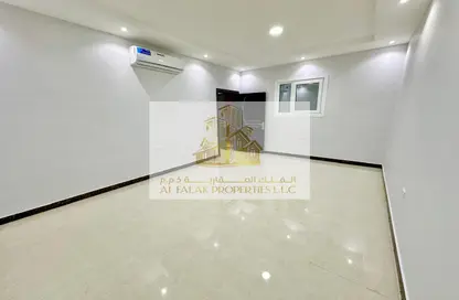 شقة - غرفة نوم - 1 حمام للايجار في مدينة الرياض - أبوظبي