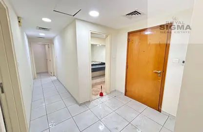 شقة - 2 غرف نوم - 3 حمامات للايجار في بناية عود ميثاء - عود ميثاء - بر دبي - دبي شقة - 2 غرف نوم - 3 حمامات للايجار في بناية عود ميثاء - عود ميثاء - بر دبي - دبي