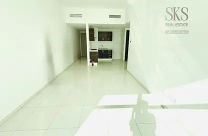 Apartment - 1 Bedroom - 2 Bathrooms for rent in SBL Building 341 - Al Barsha 1 - Al Barsha - Dubai