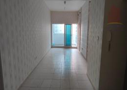 صورةغرفة فارغة لـ: شقة - 2 غرف نوم - 3 حمامات للكراء في أبراج عجمان وان - الصوان - عجمان, صورة 1