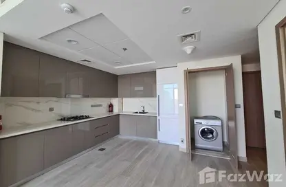 صورة لـ مطبخ شقة - غرفة نوم - 2 حمامات للبيع في فرهاد عزيزي ريزيدنس - الجداف - دبي ، صورة رقم 1