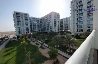 Apartment - 2 Bedrooms - 2 Bathrooms for sale in Glitz 2 - Glitz - Dubai Studio City - Dubai