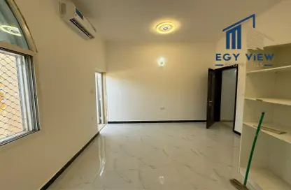 شقة - 1 حمام للايجار في القبيسات - المشرف - أبوظبي