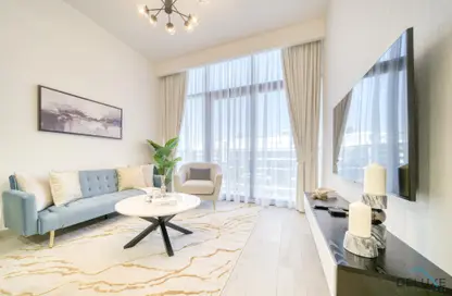 Living Room image for: Apartment - 1 Bedroom - 1 Bathroom for rent in AZIZI Riviera 35 - Meydan One - Meydan - Dubai, Image 1