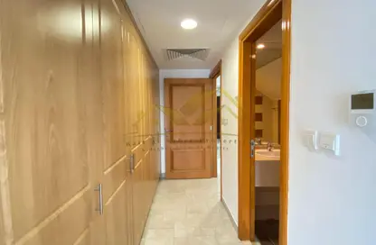 Apartment - 1 Bedroom - 2 Bathrooms for rent in Blue Tower - Sheikh Zayed Road - Dubai