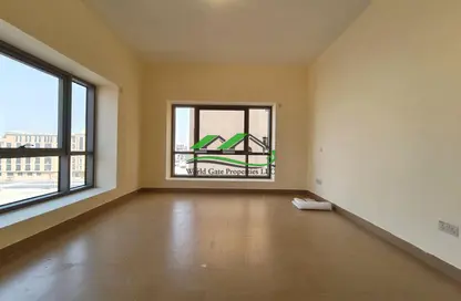 Apartment - 3 Bedrooms - 2 Bathrooms for rent in Rawdhat Abu Dhabi - Abu Dhabi