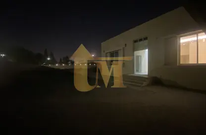 Villa - 4 Bedrooms - 6 Bathrooms for rent in Al Mizhar - Dubai
