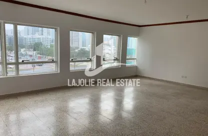 Apartment - 3 Bedrooms - 4 Bathrooms for rent in Airport Road - Abu Dhabi