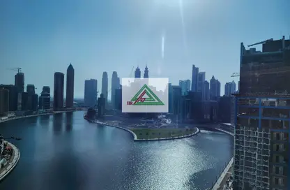 شقة - غرفة نوم - 2 حمامات للايجار في بريفه باي داماك (ايه) - داماك مايسون برايف - الخليج التجاري - دبي