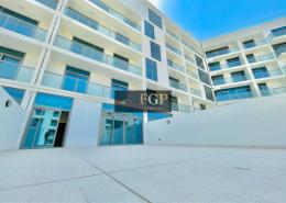 Duplex - 2 bedrooms - 4 bathrooms for rent in Diplomatic Area - Airport Road - Abu Dhabi