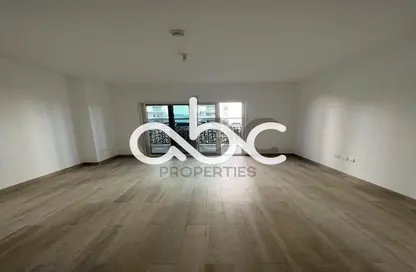 Apartment - Studio - 1 Bathroom for sale in Waters Edge - Yas Island - Abu Dhabi