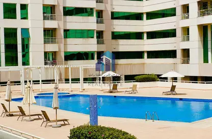 Apartment - 2 Bedrooms - 2 Bathrooms for rent in Umm E Hurair Building - Al Karama - Dubai