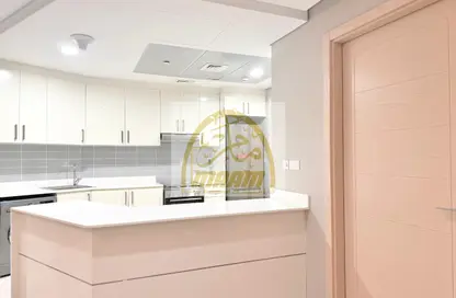 شقة - غرفة نوم - 2 حمامات للايجار في برج ليف - طموح - جزيرة الريم - أبوظبي
