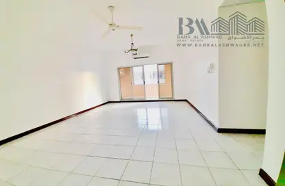 Apartment - 2 Bedrooms - 2 Bathrooms for rent in Al Jazeira Road - Al Muraqqabat - Deira - Dubai