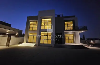 Villa - 5 Bedrooms - 6 Bathrooms for rent in Al Aweer 1 - Al Aweer - Dubai