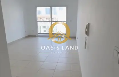 شقة - غرفة نوم - 2 حمامات للايجار في مبني اوكسفورد - منطقة 14 - قرية الجميرا سركل - دبي