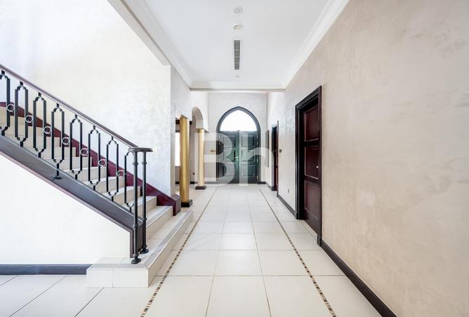 15218000 - Property Image 2