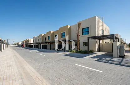 Townhouse - 4 Bedrooms - 5 Bathrooms for sale in Sharjah Sustainable City - Sharjah