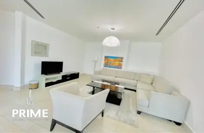 Apartment - 1 Bedroom - 2 Bathrooms for rent in Golden Falcon Tower - Hamdan Street - Abu Dhabi