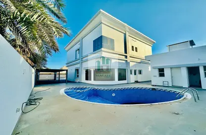 Pool image for: Villa - 5 Bedrooms - 6 Bathrooms for rent in Umm Suqeim 2 - Umm Suqeim - Dubai, Image 1