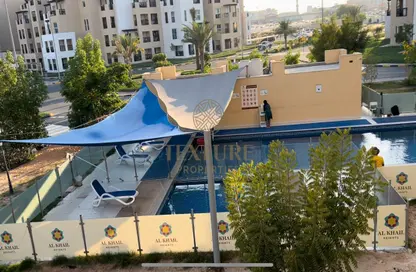 صورة لـ حوض سباحة شقة - 2 غرف نوم - 3 حمامات للايجار في تلال الخيل - دبي ، صورة رقم 1