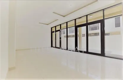 Empty Room image for: Villa - 3 Bedrooms - 5 Bathrooms for rent in Rochester - DAMAC Hills - Dubai, Image 1