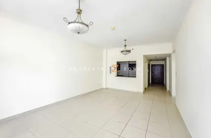 شقة - غرفة نوم - 1 حمام للايجار في برج سكالا - الخليج التجاري - دبي