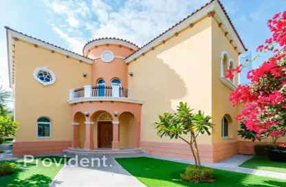 Villa - 5 Bedrooms - 6 Bathrooms for rent in Legacy - Jumeirah Park - Dubai